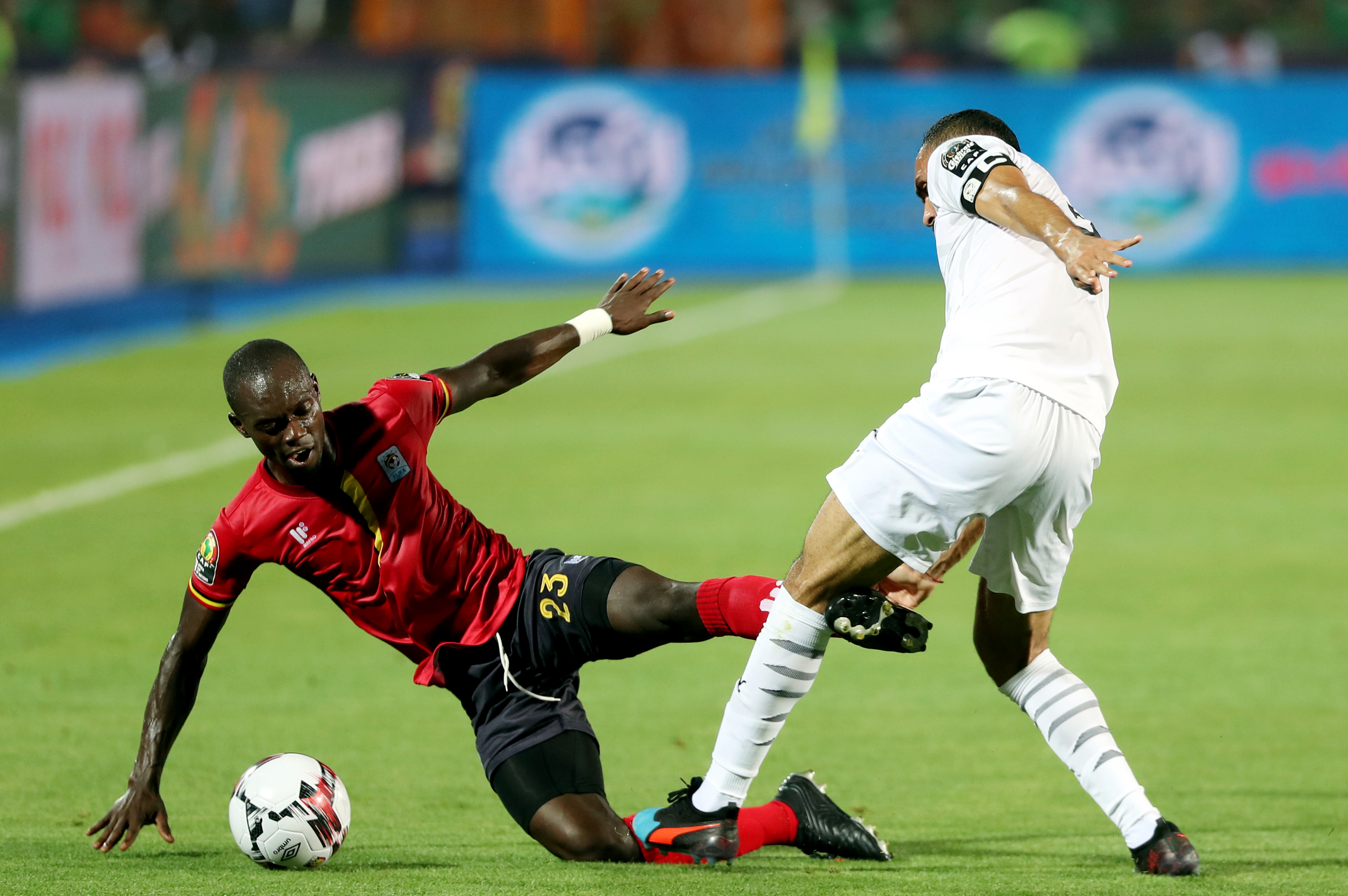 萨拉赫焦点对战，哈登与90激战MAD分钟，比赛局势复杂胜负难料！引发球迷热议的简单介绍pg游戏